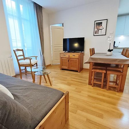 L'Eterlou, T3, Centre Luchon, Wifi, Casier A Skis, Ascenseur, 6 Personnes Bagneres-de-Luchon Екстер'єр фото