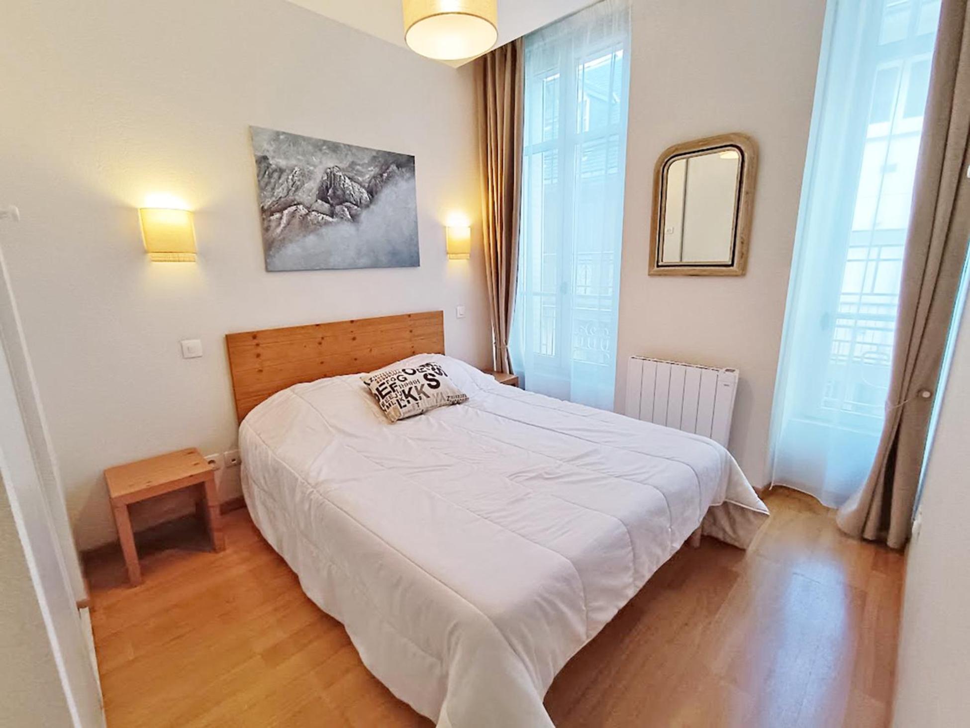 L'Eterlou, T3, Centre Luchon, Wifi, Casier A Skis, Ascenseur, 6 Personnes Bagneres-de-Luchon Екстер'єр фото