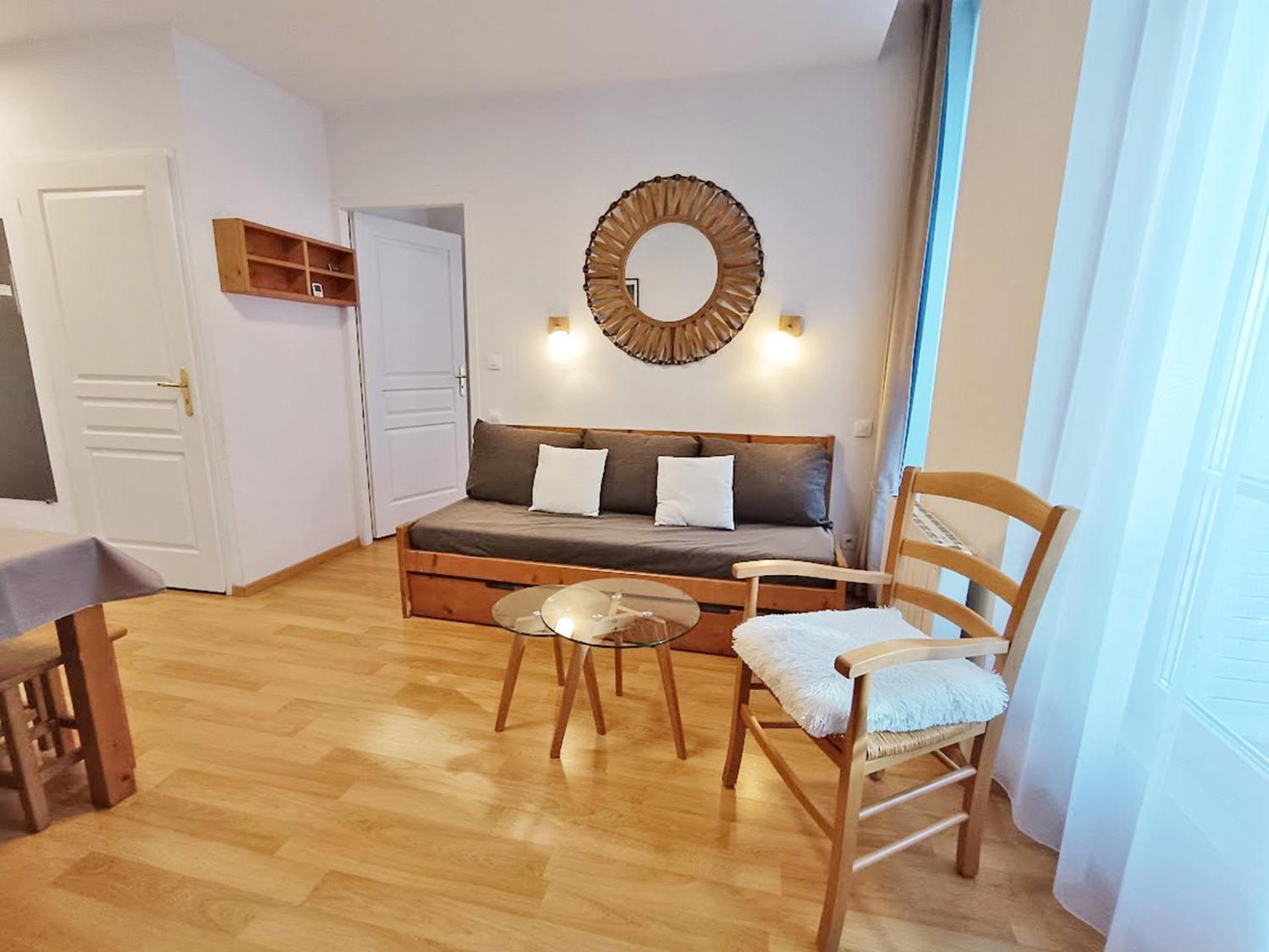 L'Eterlou, T3, Centre Luchon, Wifi, Casier A Skis, Ascenseur, 6 Personnes Bagneres-de-Luchon Екстер'єр фото